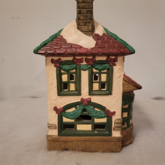 Pacific Rim Copperstone Inn - Picture 2 of 5